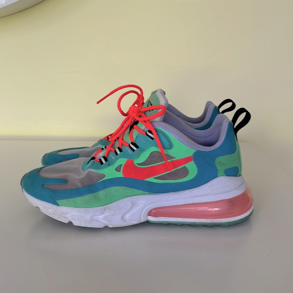 Nike Air Max 270